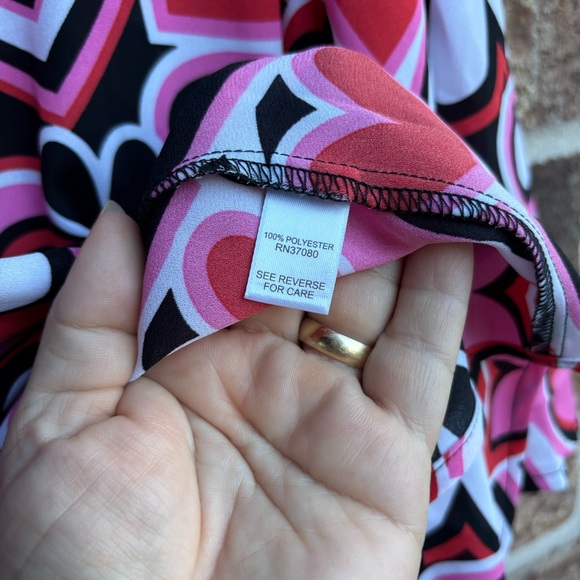 Cato Semi sheer high low valentine hearts blouse size 18/20 - Picture 4 of 6